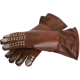Loricated leather gauntlets